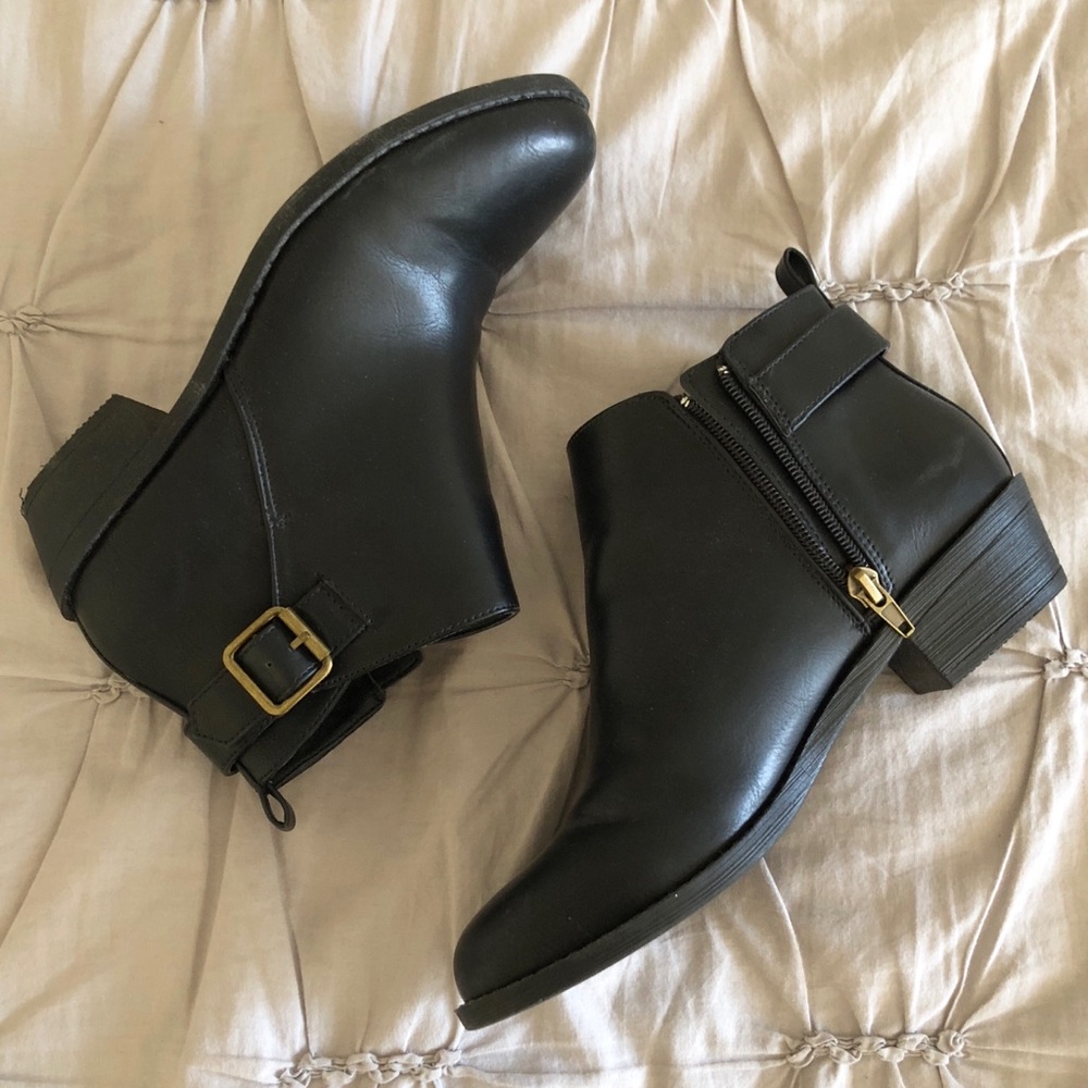 Forever 21 Black Ankle Boots
